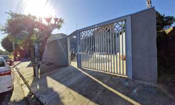 Imagem: Linda casa à venda com 3 quartos, sendo