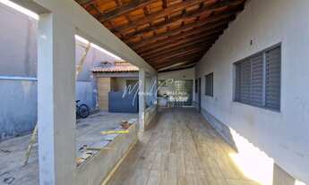 Imagem 7: Linda casa à venda com 3 quartos, sendo 1 suíte e área de lazer com churrasqueira