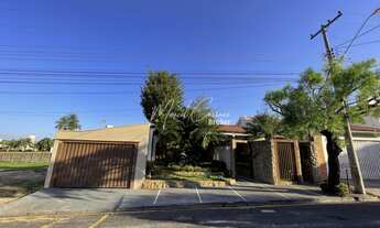 Imagem 2: Linda casa à venda, com 3 quartos, sendo 1 suíte, área Gourmet com excelente localização