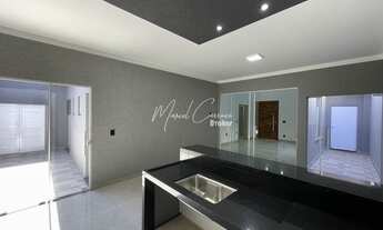 Imagem 7: Linda casa à venda, com 3 dormitórios, sendo 1 suíte com closet e área Gourmet com churras