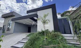 Imagem 3: Belíssima casa à venda com 3 suítes, sendo 2 com closet, área Gourmet e piscina extensa co