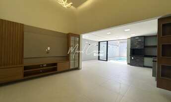 Imagem 7: Belíssima casa à venda com 3 suítes, sendo 2 com closet, área Gourmet e piscina extensa co