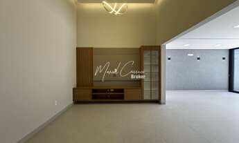 Imagem 6: Belíssima casa à venda com 3 suítes, sendo 2 com closet, área Gourmet e piscina extensa co