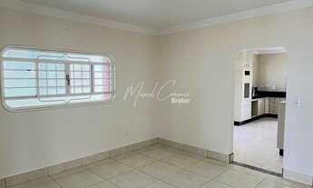 Imagem 4: Lindíssima casa à venda com 3 quartos, sendo 1 suíte, piscina e área de lazer com churrasq