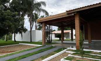 Imagem 2: Lindíssima casa à venda com 3 quartos, sendo 1 suíte, piscina e área de lazer com churrasq