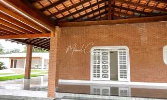 Imagem 3: Lindíssima casa à venda com 3 quartos, sendo 1 suíte, piscina e área de lazer com churrasq