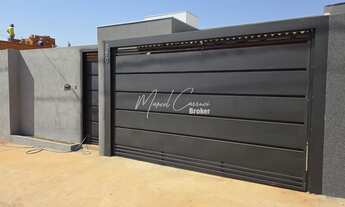 Imagem: Linda casa à venda, com 3 quartos, sendo