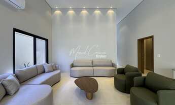 Imagem 5: Belíssima casa à venda com 3 suítes, sendo 1 suíte máster com closet e banheira, área Gour