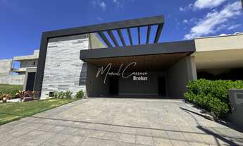 Imagem 3: Belíssima casa à venda com 3 suítes, sendo 1 suíte máster com closet e banheira, área Gour