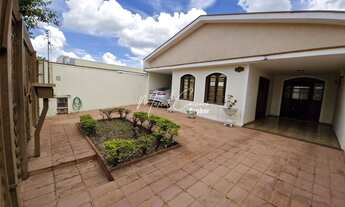 Imagem: Linda casa à venda com 4 quartos, sendo