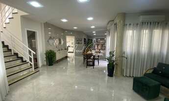 Imagem 2: Condomínio Village Damha I - Sobrado Village Damha I, 3 suítes, sendo 1 master com sacada