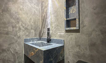 Imagem 4: Belíssima casa à venda com 3 quartos, sendo 1 tipo apartamento com closet e varanda Gourme