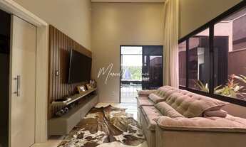 Imagem 6: Belíssima casa à venda com 3 suítes, sendo 1 suíte máster com closet e banheira, área Gour