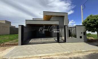 Imagem: Linda casa à venda com 3 quartos sendo