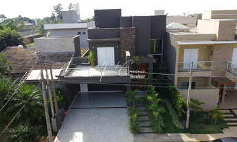 Imagem: Belíssimo sobrado à venda com 3 suítes