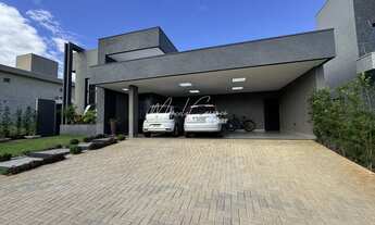 Imagem 3: Belíssima casa à venda, com 3 quartos climatizados, sendo 1 suíte com closet, área Gourmet