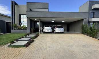 Imagem: Belíssima casa à venda, com 3 quartos