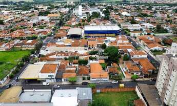Imagem: Casa à venda no centro da cidade com 2