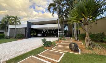 Imagem 2: Condomínio Golden Park Residence - Belíssima casa à venda com 5 suítes, 2 closets, varanda