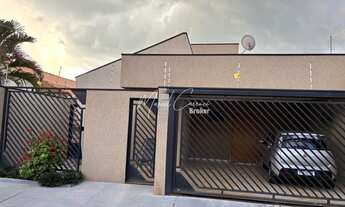 Imagem: Linda casa à venda com 3 quartos, sendo