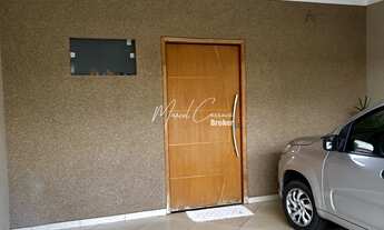 Imagem 3: Linda casa à venda com 3 quartos, sendo 1 suíte e todos com ar condicionado, varanda Gourm