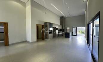 Imagem 2: Linda casa à venda com 4 suítes sendo 2 com closets, cozinha gourmet e piscina no laser