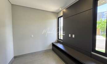 Imagem 5: Condomínio Village Damha IV - Belíssima casa à venda com 3 suítes, sendo 1 suíte com close