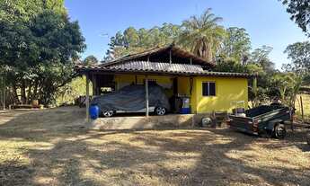 Imagem 4: Sítio a Venda de 3 quartos, R$ 370 mil em Mateus Leme MG