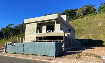 Imagem 2: Colinas de Camboriú - Casa alto padrão com 4 suítes em um bairro planejado em Camboriú - S