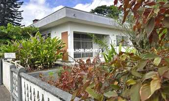 Imagem: Casa á venda com 3 dormitórios localizada