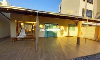 Imagem: Casa de Alvenaria com 4 Dormitórios sendo