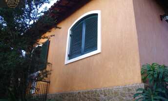 Imagem 2: Casa Área Construída 201 m² - 3 Dormitórios @ Suítes) - 6 Vagas Cobertas à venda no Centro