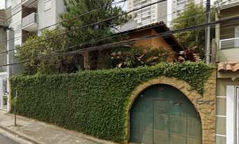 Imagem 1: Casa Área Construída 201 m² - 3 Dormitórios @ Suítes) - 6 Vagas Cobertas à venda no Centro