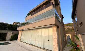 Imagem: Sobrado à venda no bairro Tamboré - Barueri/SP