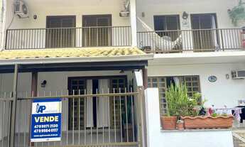 Imagem: Sobrado Geminado em Praia Grande, São Francisco