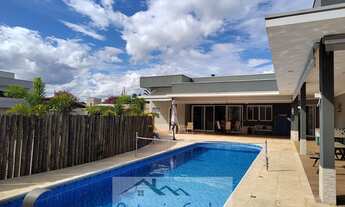 Imagem: Casa Alto Padrão - Residencial fechado