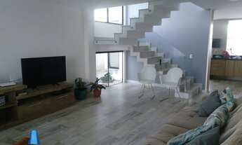 Imagem 3: Casa em Condomínio de Alto Padrão