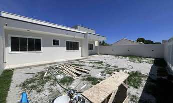 Imagem 3: Oportunidade no Coqueiral! Casa Nova à Venda com 3 Quartos e Churrasqueira