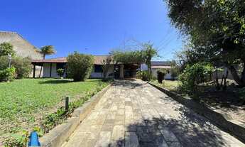 Imagem: Casa à venda no bairro Vila Capri - Araruama/RJ