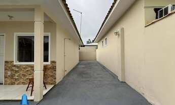 Imagem 4: Casa à Venda em Araruama no Bairro Outeiro dentro de vila