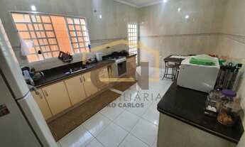 Imagem: Sobrado à venda no bairro Parque dos Timburis