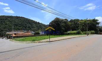 Imagem: Terreno de esquina com 1.572 m2 no centro