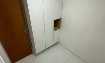 Imagem 5: Triplex de Esquina com Piscina e Terreno Exclusivo em Jardim Atlântico