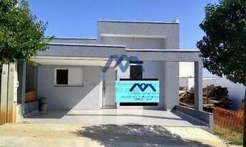 Imagem: Linda Casa Térrea à Venda