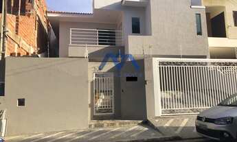 Imagem: Lindo Sobrado à Venda