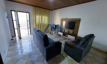 Imagem: Excelente Casa com Edícula à Venda!