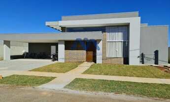 Imagem 2: Linda Casa à Venda em Condomínio