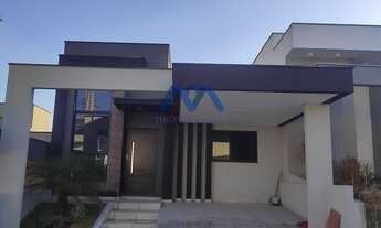 Imagem: Linda Casa Térrea à Venda no Condomínio