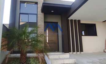 Imagem 2: Linda Casa Térrea à Venda no Condomínio Horto Florestal Villagio