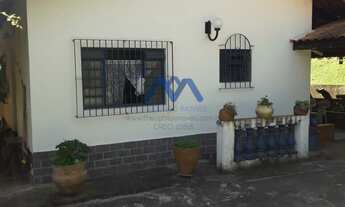 Imagem: Linda Chácara de 2.500m² à Venda